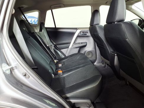 Used 2015 Toyota RAV4 XLE image 11