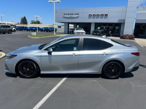 Used 2025 Toyota Camry LE FWD image 28
