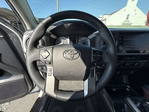 Used 2023 Toyota Tacoma SR5 RWD image 14