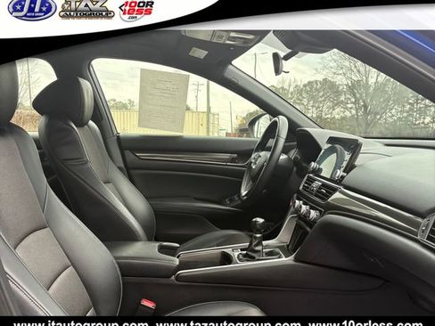 Used 2018 Honda Accord Sport image 10
