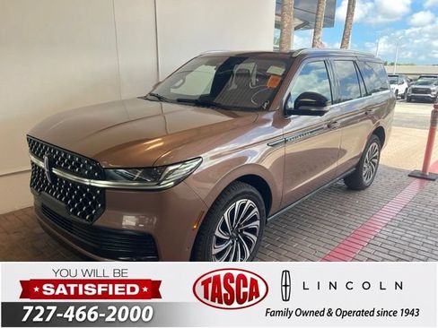Used 2025 Lincoln Navigator Black Label AWD/4WD image 1