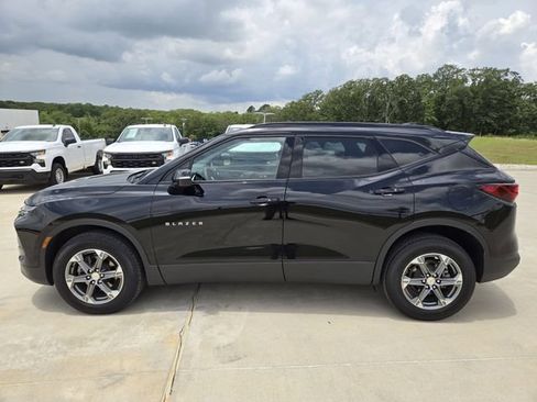 Used 2024 Chevrolet Blazer LT FWD image 5