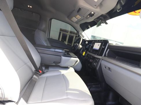 Used 2023 Ford F350 XL AWD/4WD image 12