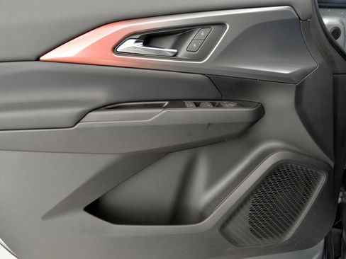 Certified 2024 Chevrolet Equinox EV RS image 14