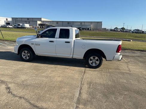 Used 2017 RAM 1500 Express image 9