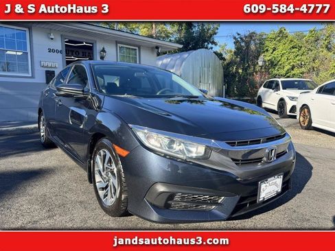 Used 2018 Honda Civic EX image 1