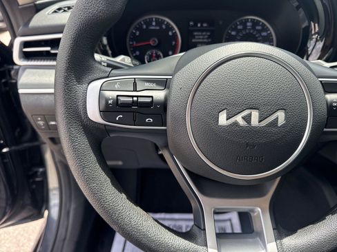 Used 2024 Kia K5 LXS FWD image 9