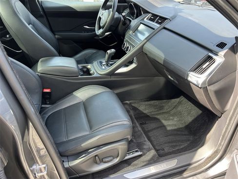 Used 2020 Jaguar E-PACE image 11