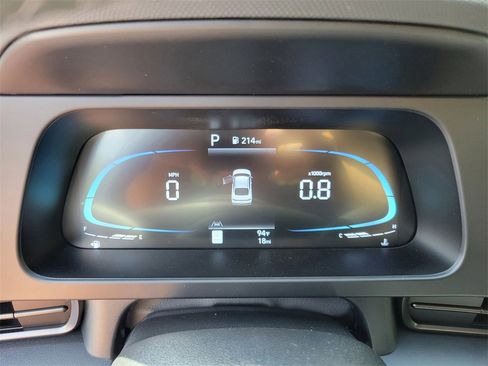 New 2025 Hyundai Elantra Sport image 18