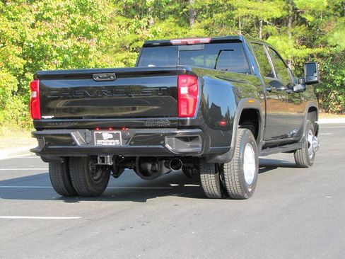 Used 2020 Chevrolet Silverado 3500 High Country image 12