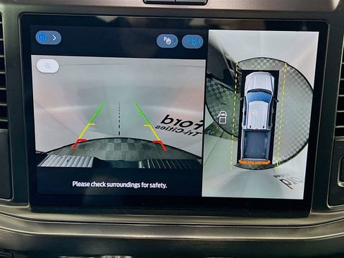 New 2026 Ford F350 Lariat w/ Black Appearance Package image 21