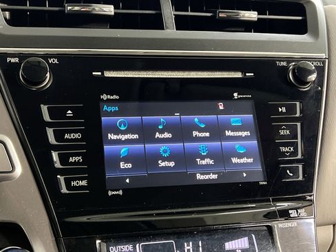 Used 2017 Toyota Prius V Three image 22