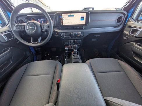 Used 2026 Jeep Wrangler Unlimited Rubicon AWD/4WD image 13