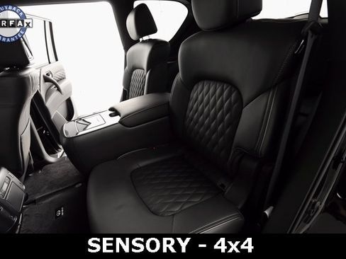 Used 2024 INFINITI QX80 Premium Select image 22