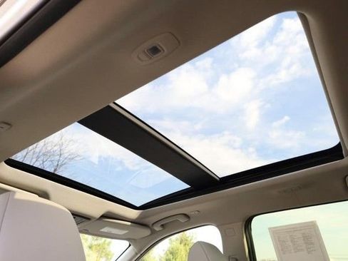 Certified 2023 Nissan Rogue SL image 12