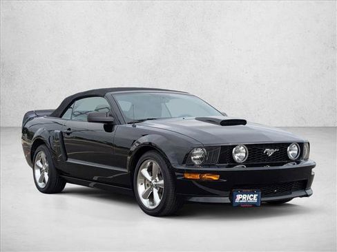 Used 2008 Ford Mustang GT RWD image 3
