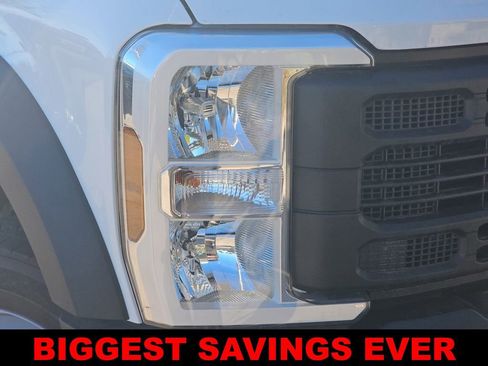 New 2025 Ford F550 2WD Regular Cab Super Duty image 34