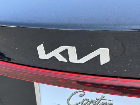 Used 2024 Kia Forte LXS FWD image 8