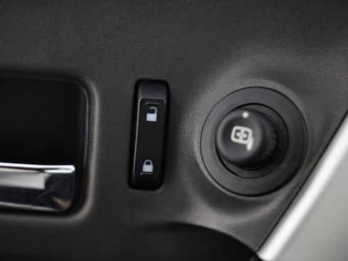 Used 2013 Ford Edge Limited w/ Driver Entry Pkg image 20