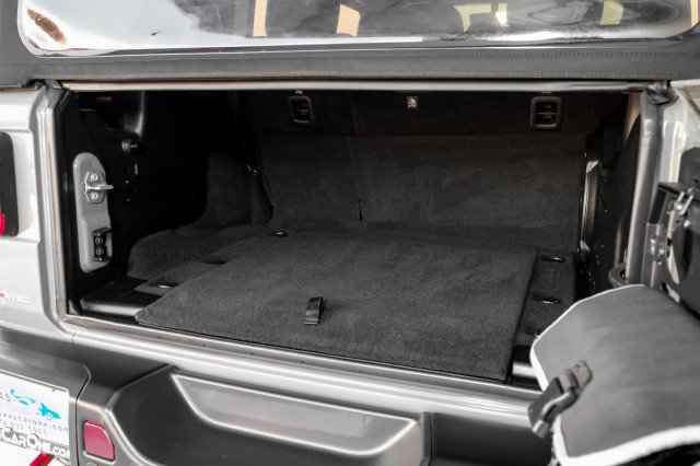 Used 2018 Jeep Wrangler Unlimited Rubicon AWD/4WD image 47