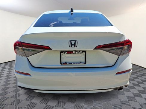 Used 2022 Honda Civic Sport image 6