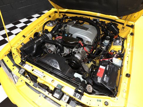 Used 1993 Ford Mustang LX RWD image 2
