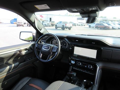 Certified 2023 GMC Sierra 1500 AT4 w/ Technology Package AWD/4WD image 27