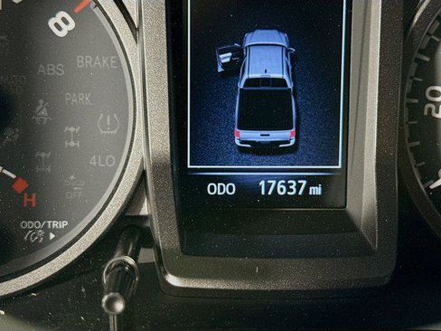 Certified 2023 Toyota Tacoma TRD Sport image 13