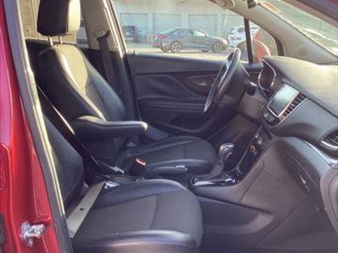 Used 2018 Buick Encore Preferred image 19