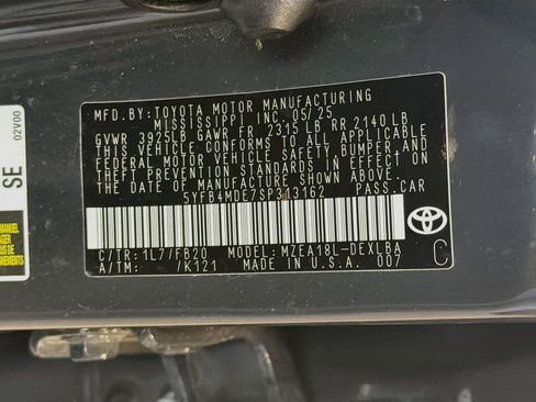 Used 2025 Toyota Corolla LE FWD image 12