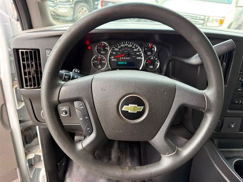 Used 2018 Chevrolet Express 3500 Extended w/ Driver Convenience Package RWD image 13