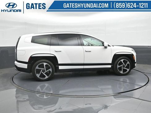 New 2026 Hyundai Ioniq 9 Limited image 3