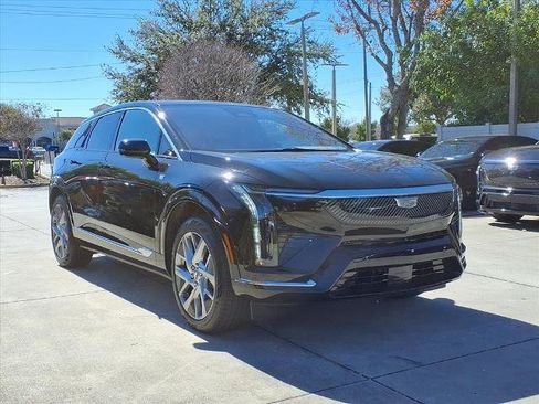 New 2026 Cadillac Optiq Luxury 2 image 5
