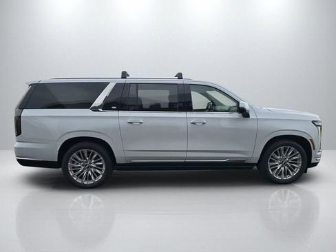 New 2026 Cadillac Escalade ESV Luxury w/ Touring Package RWD image 4