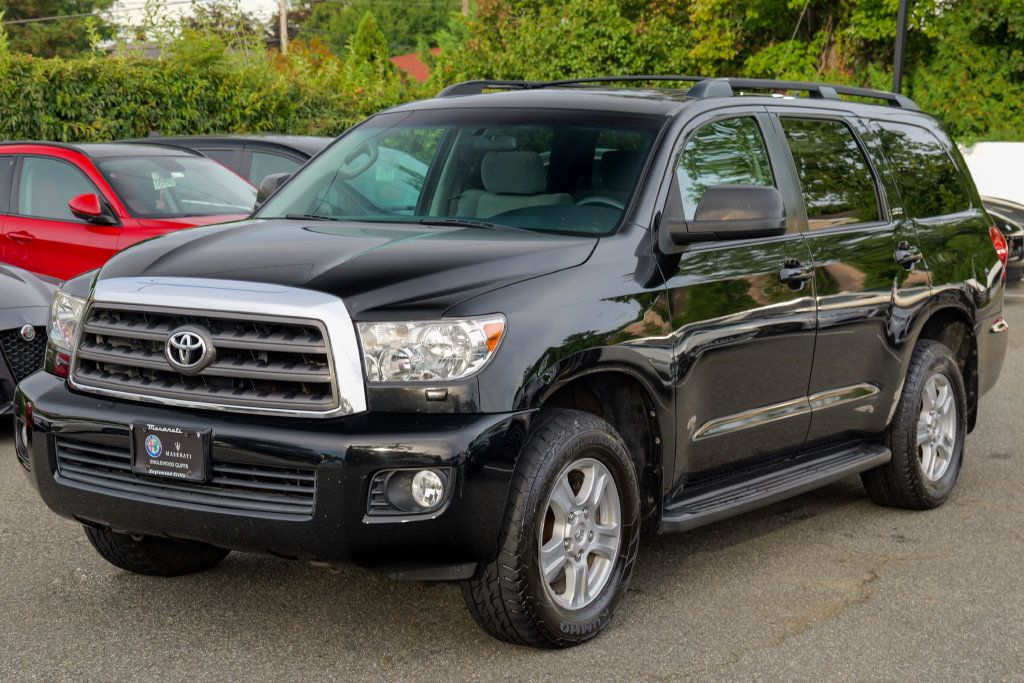 Used 2013 Toyota Sequoia SR5 AWD/4WD image 3