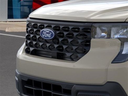 New 2025 Ford Maverick XL w/ Equipment Group 102A image 18