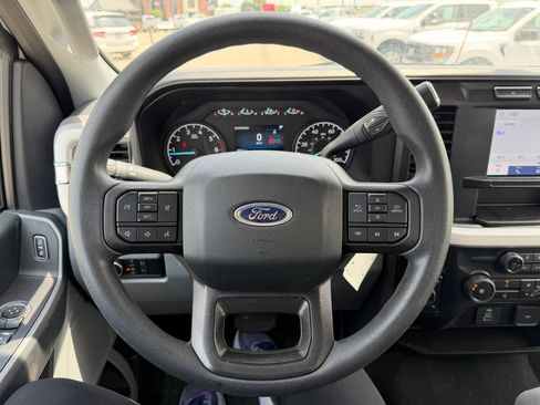 Used 2023 Ford F250 XLT w/ 360-Degree Camera Package AWD/4WD image 17