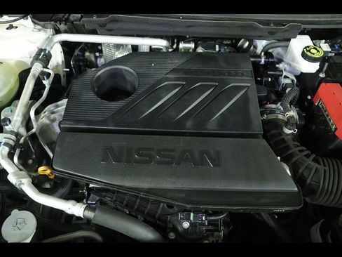 Used 2023 Nissan Rogue S FWD image 19