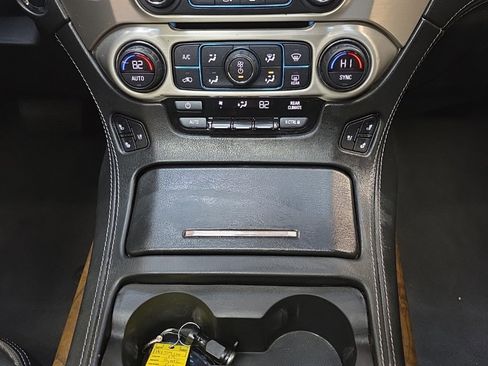 Used 2019 GMC Yukon XL Denali w/ Denali Ultimate Package image 24