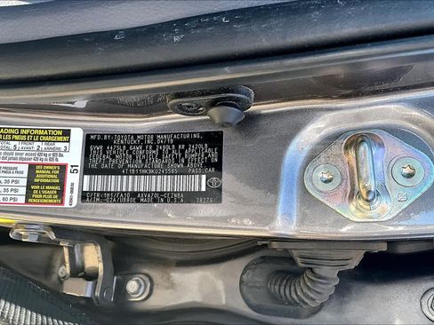 Used 2019 Toyota Camry LE FWD image 36