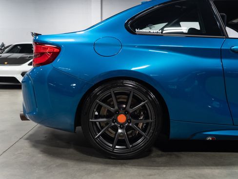 Used 2018 BMW M2 w/ Executive Package RWD image 8