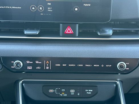 New 2026 Kia Carnival EX FWD image 27