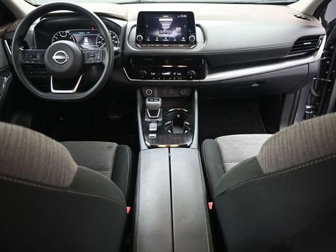 Used 2022 Nissan Rogue SV image 25