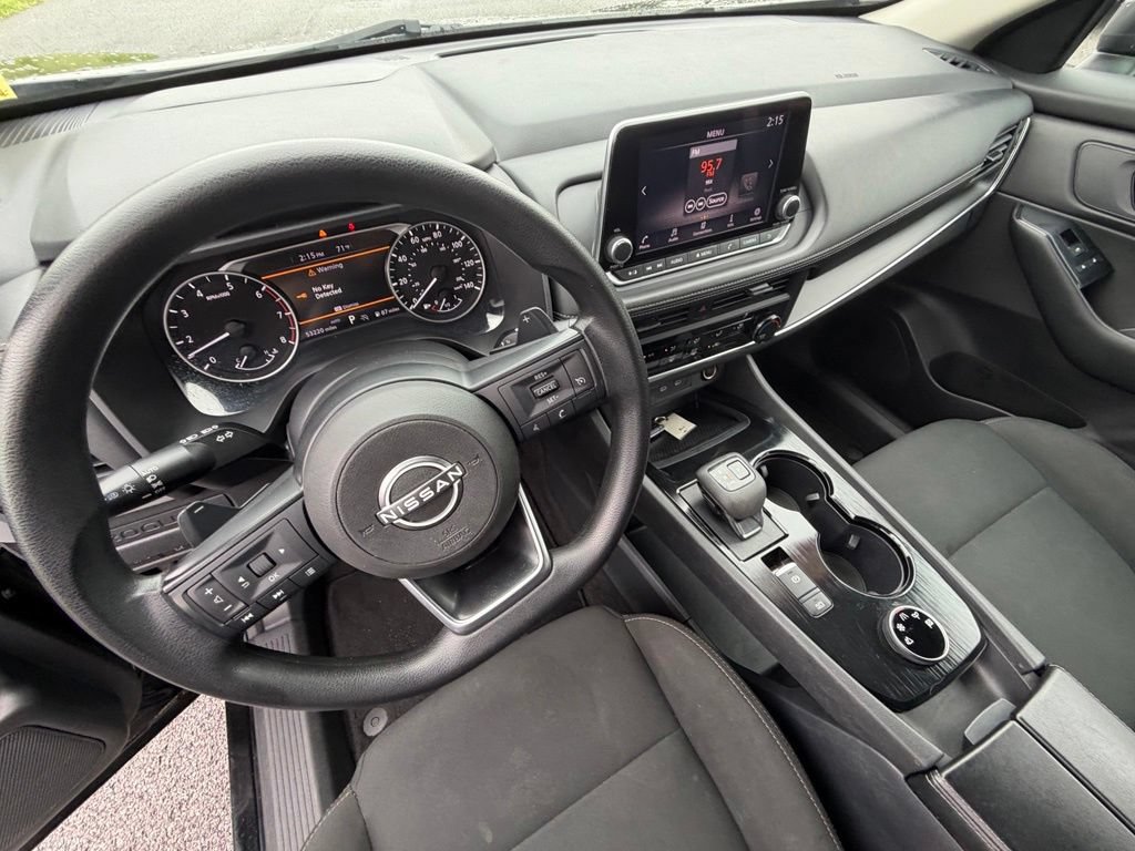 Used 2024 Nissan Rogue S AWD/4WD image 13