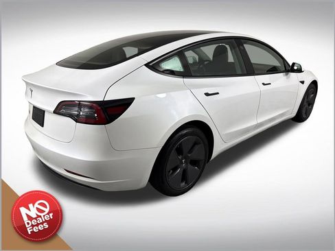 Used 2023 Tesla Model 3 Standard Range RWD image 3