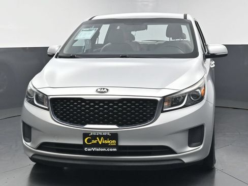 Used 2018 Kia Sedona L FWD image 7