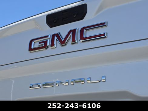 Used 2025 GMC Sierra 2500 Denali w/ Denali Reserve Package image 29