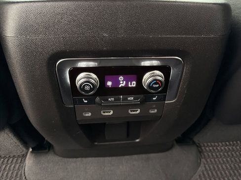 Used 2023 GMC Yukon XL Denali Ultimate AWD/4WD image 26