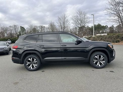 New 2026 Volkswagen Atlas SE image 6