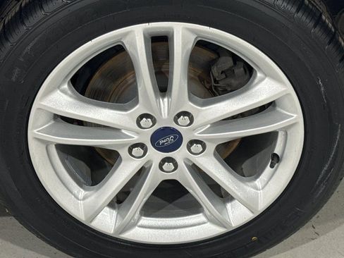 Used 2018 Ford Fusion SE w/ Fusion SE Technology Package image 8